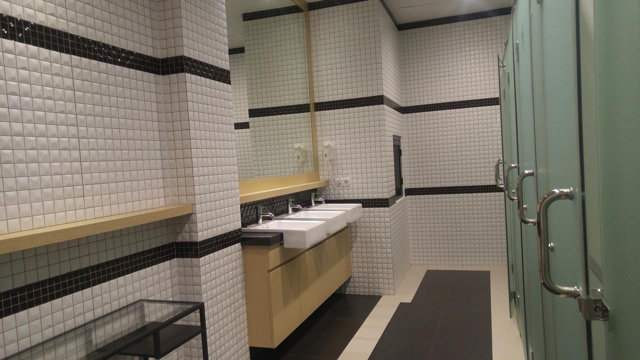 Pod House Makassar Hostel Ngoại thất bức ảnh