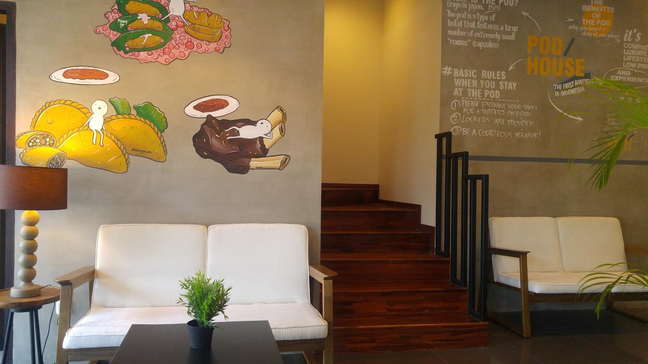 Pod House Makassar Hostel Ngoại thất bức ảnh